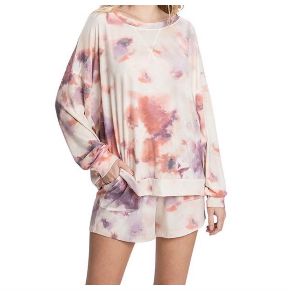 Tie Dye Print 2 Piece shorts and top lounge set - Picture 4 of 8